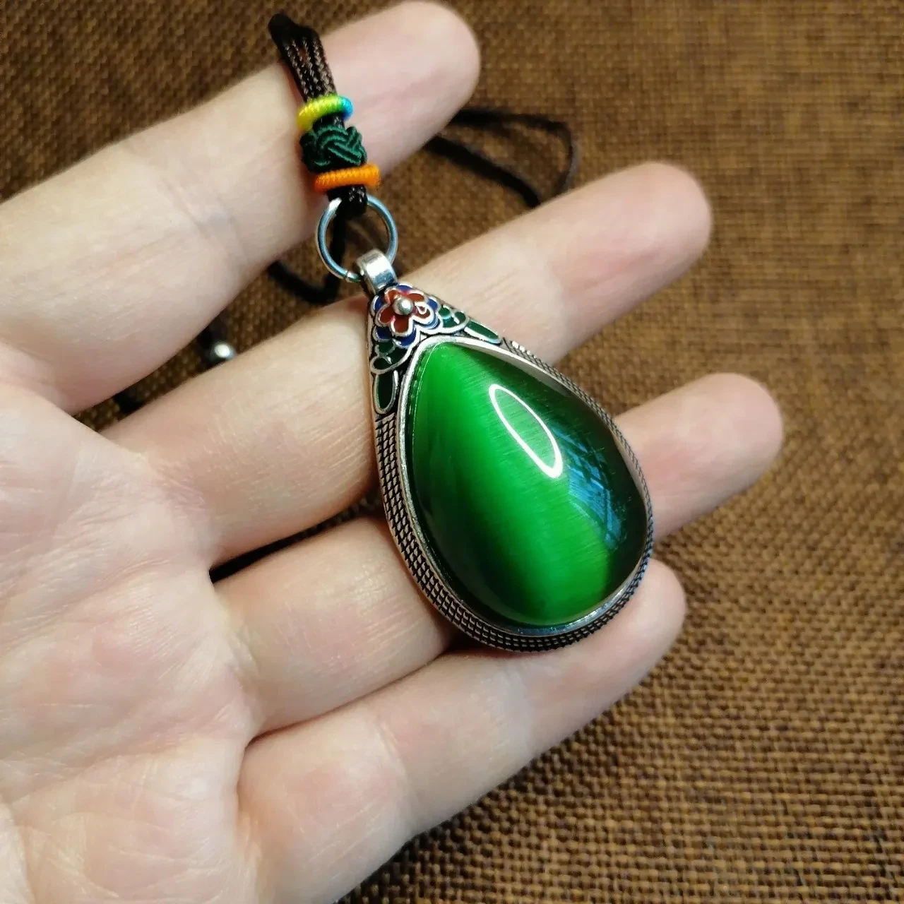 Emperor Green Drop Pendant Sweater Chain