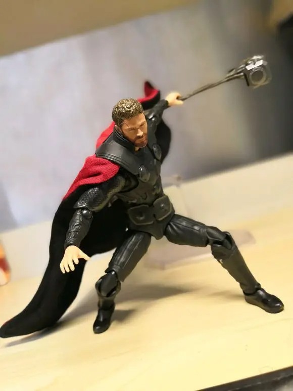 Super Hero Thor with Stormbreaker Infinity War BJD PVC Action Figure Collectible Model Toy
