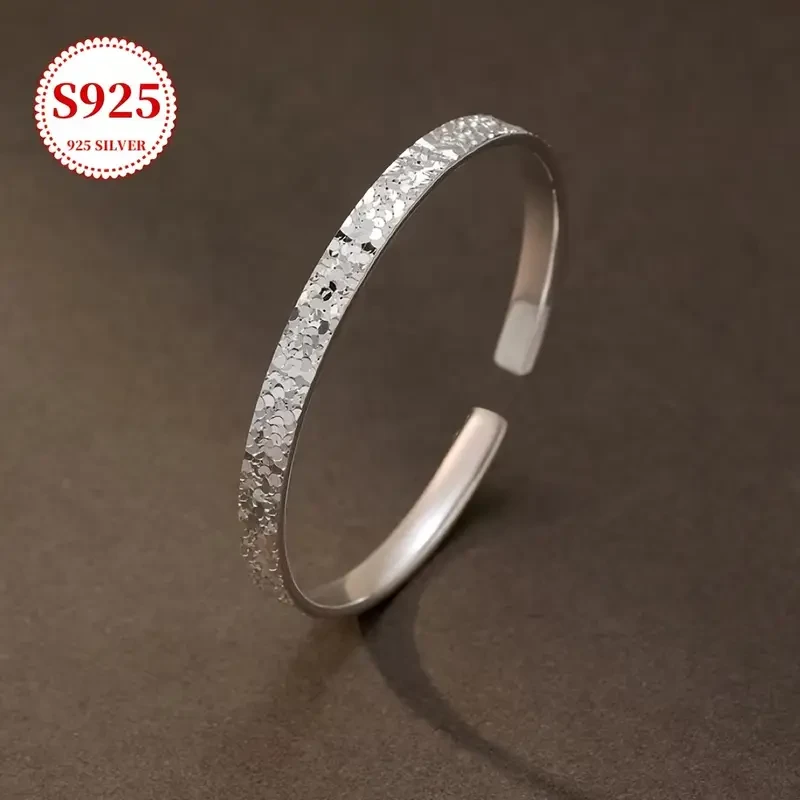 Elegant 925 Silver Bangle Bracelet  Sleek & Polished with Textured Detailing, Perfect for Everyday Wear and Special Occasions