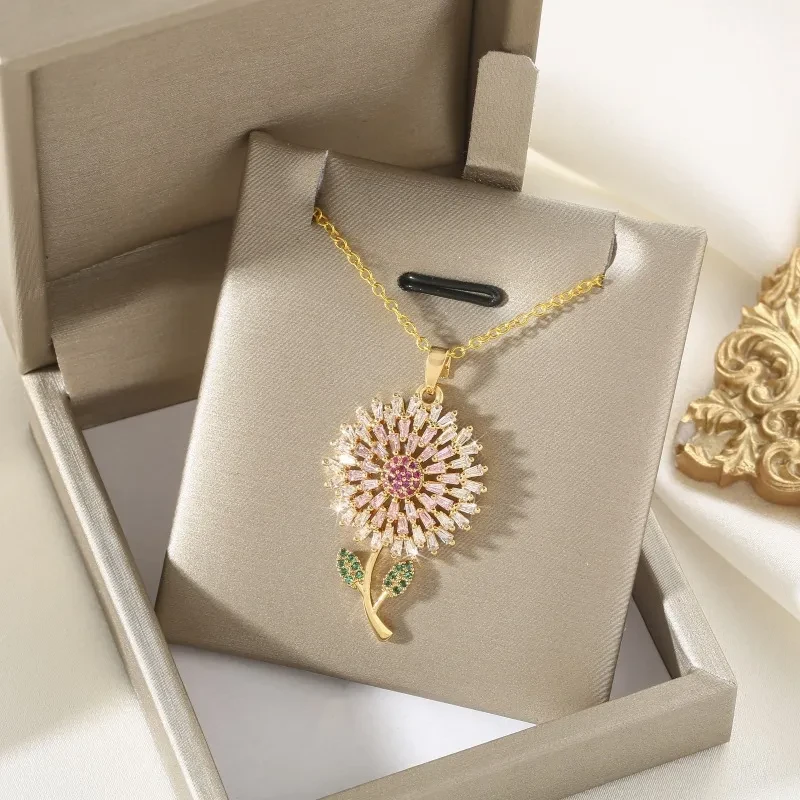 Women's Fashion Sun Flower Pendant Necklace