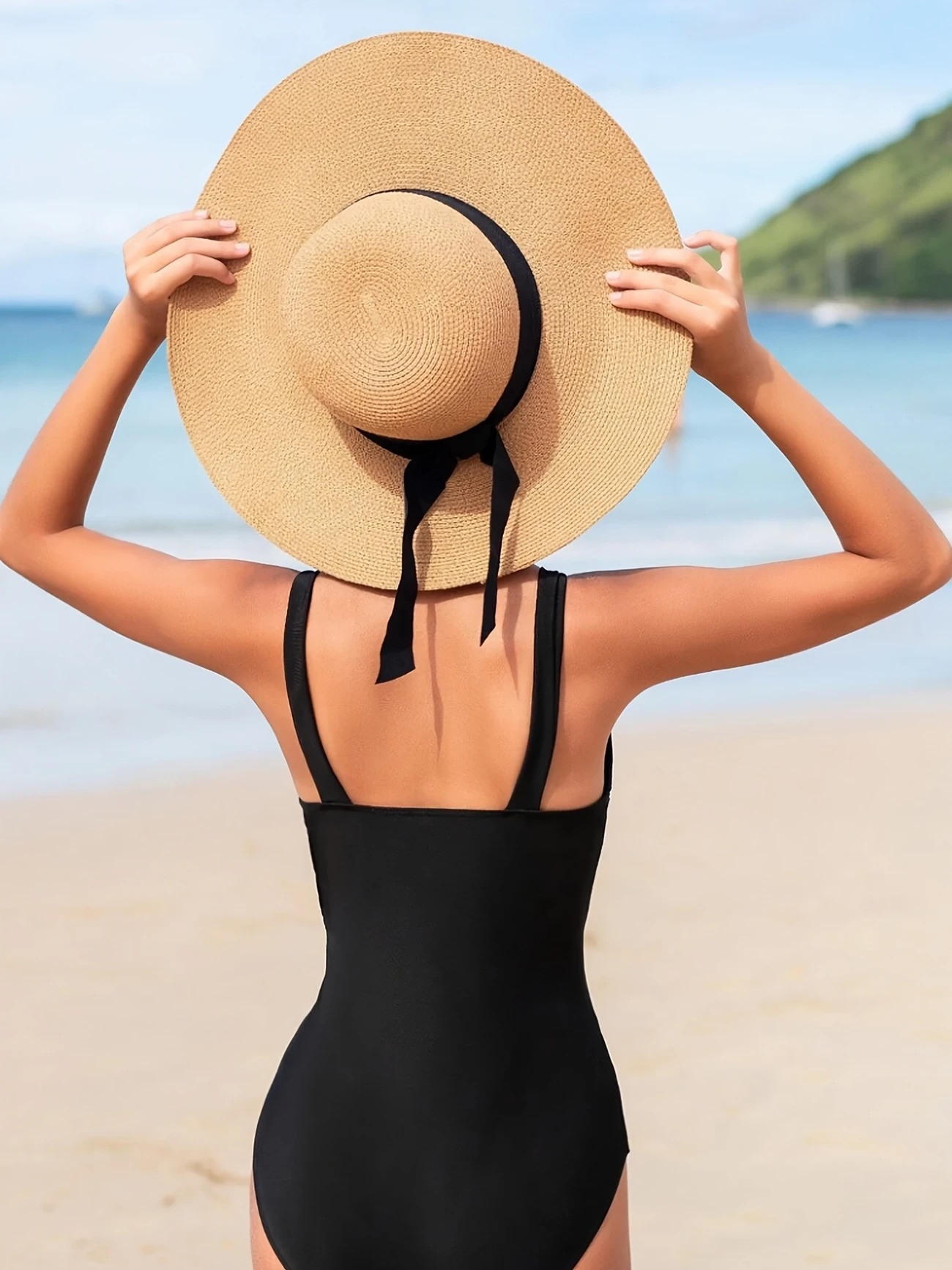 1pc Chic Black One-Piece Swimsuit for Teen Girls - Slimming Waist & Cut-Out Design