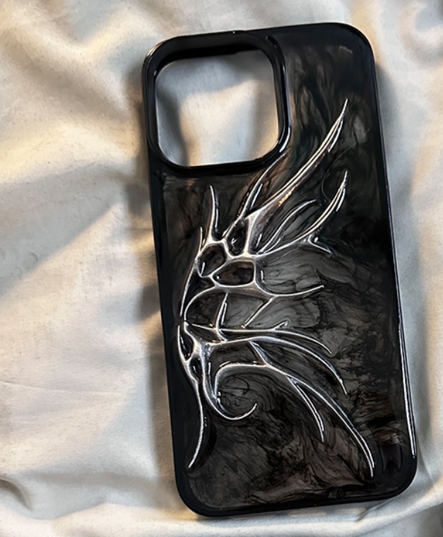 Simple Blooming Three-dimensional Wings Phone Case