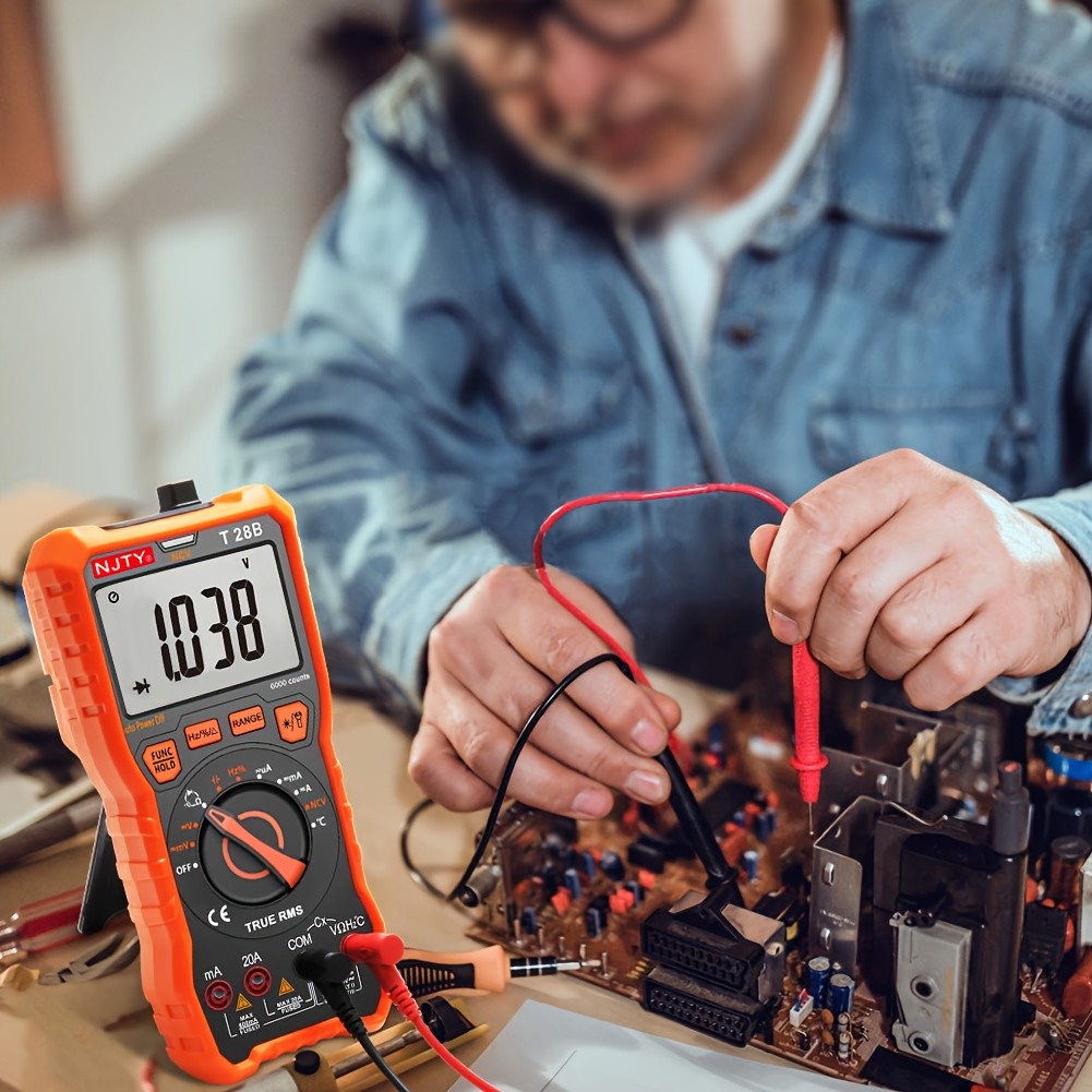TRMS Digital Multimeter - Measures Voltage, Current, Resistance, Diodes, Continuity, Duty-Cycle, Capacitance, and Temperature - Ideal for Automotive Use