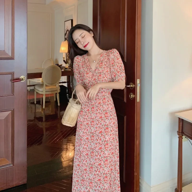 Fashionable dress with flowers