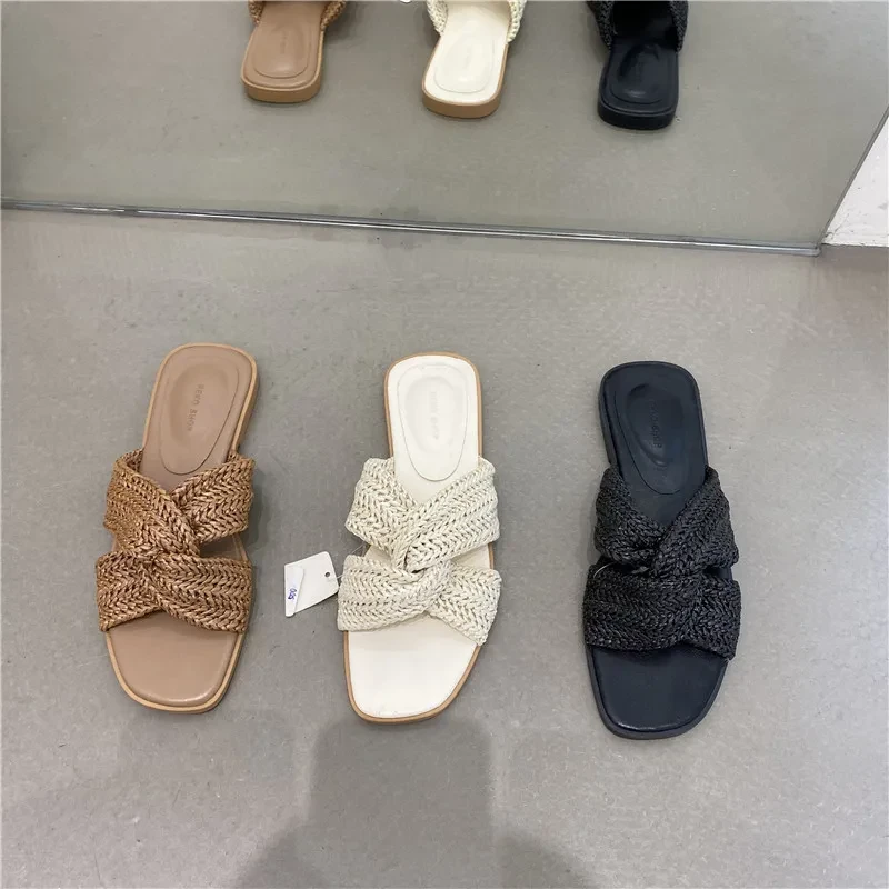 New Products In Early Summer Cross Bow Toe Sandals And Slippers