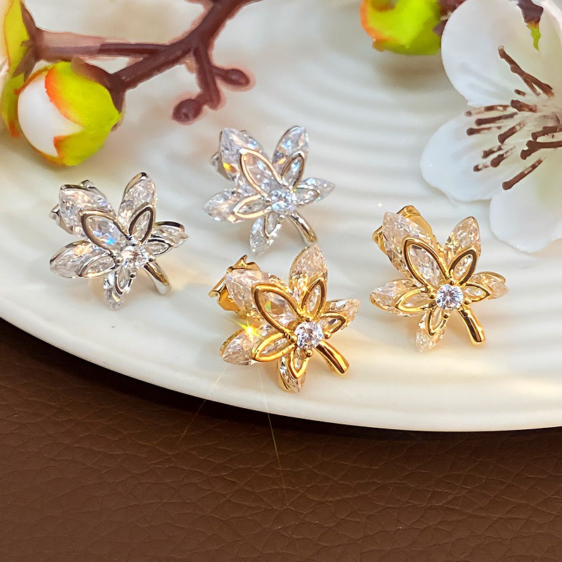 High-grade Temperament Entry Lux Earrings