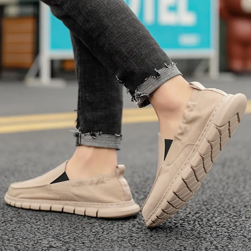 High quality waterproof casual shoes for men