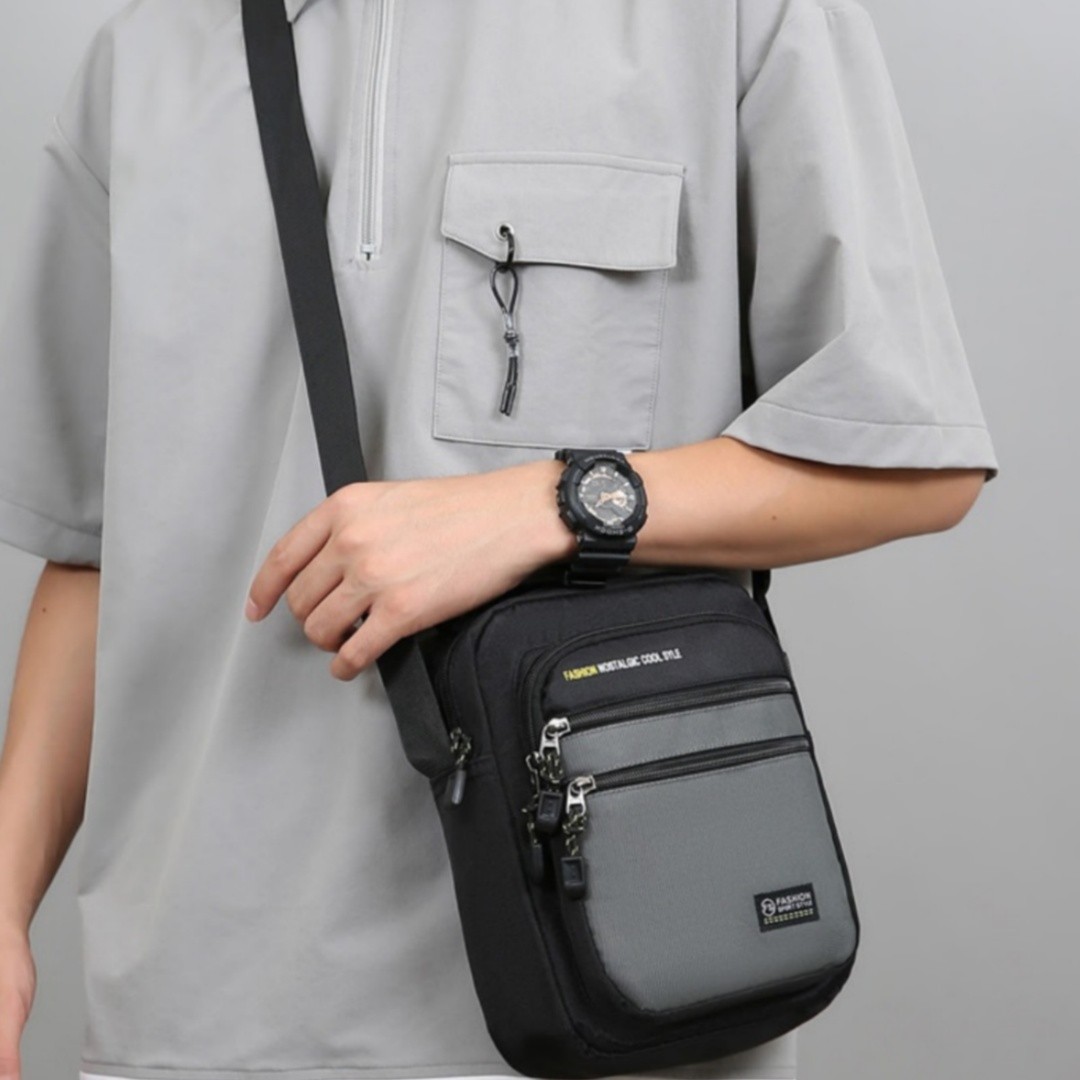 Men's Shoulder Outdoor Leisure Commute Multi-functional Crossbody Bag