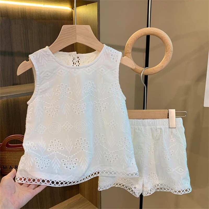 Children Fashion Hollow Lace Vest Shorts Set