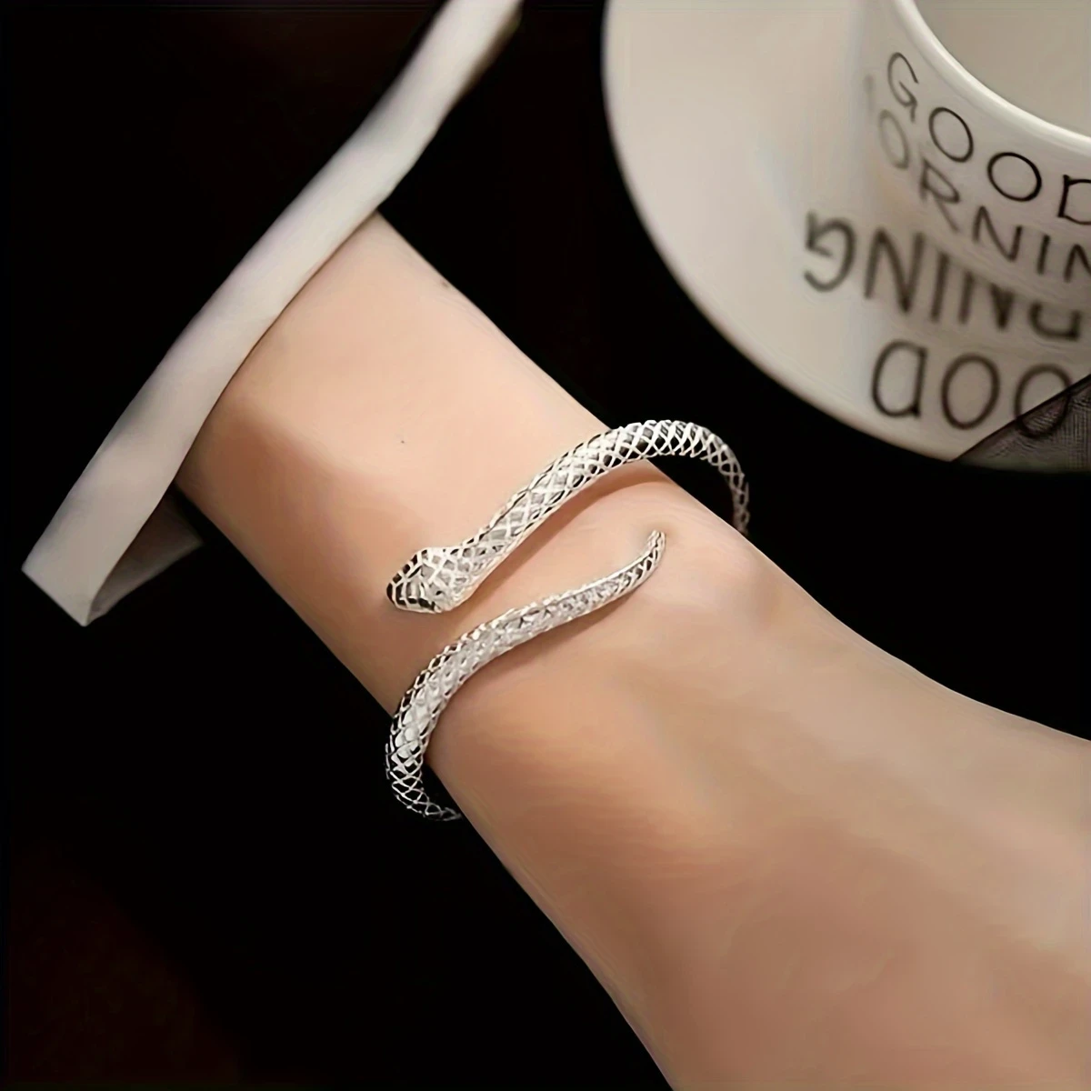 Snake Open Bracelet - Sophisticated Elegance, Premium Quality, Timeless Design with Green Eye Detail