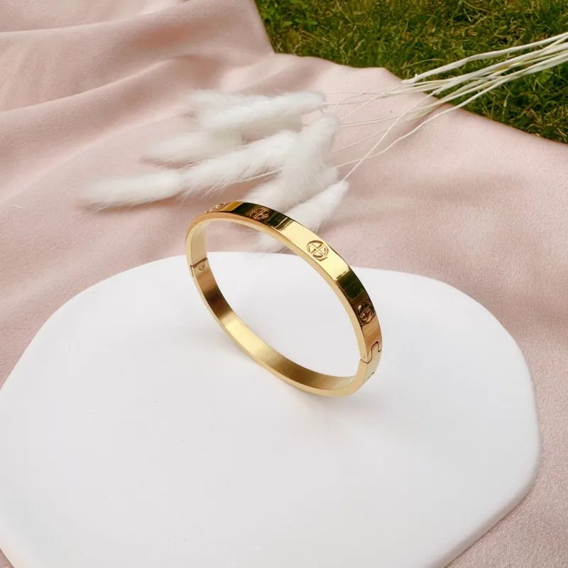 Stainless Steel Cross Design Bracelet for Women