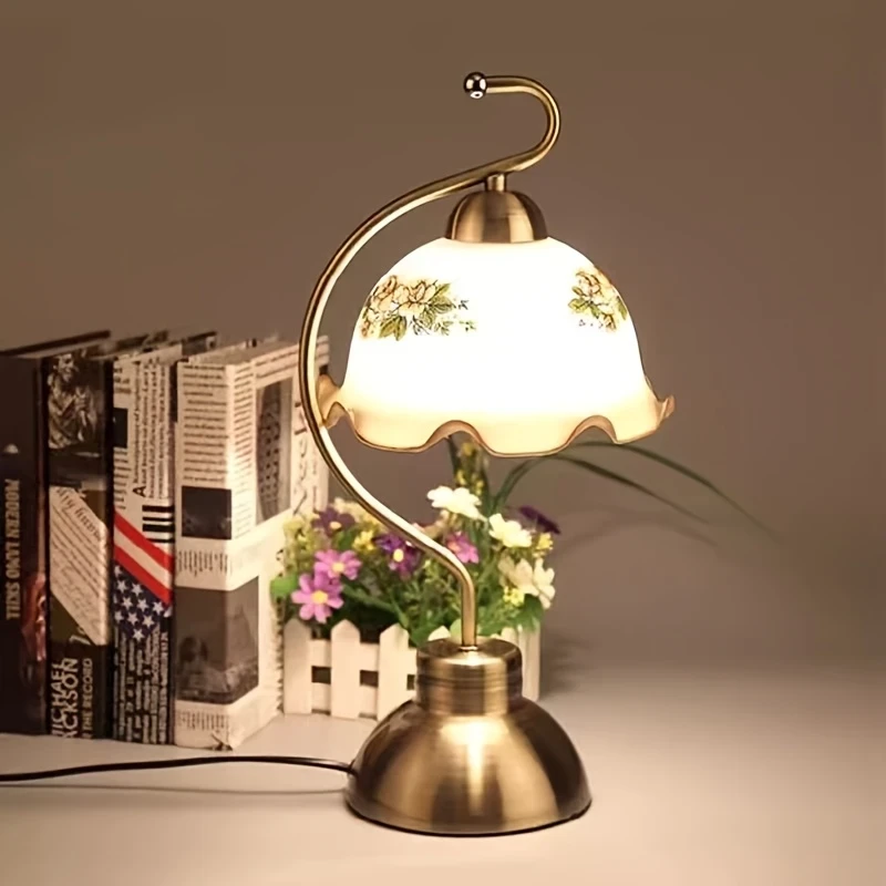 Elegant Vintage Glass Table Lamp